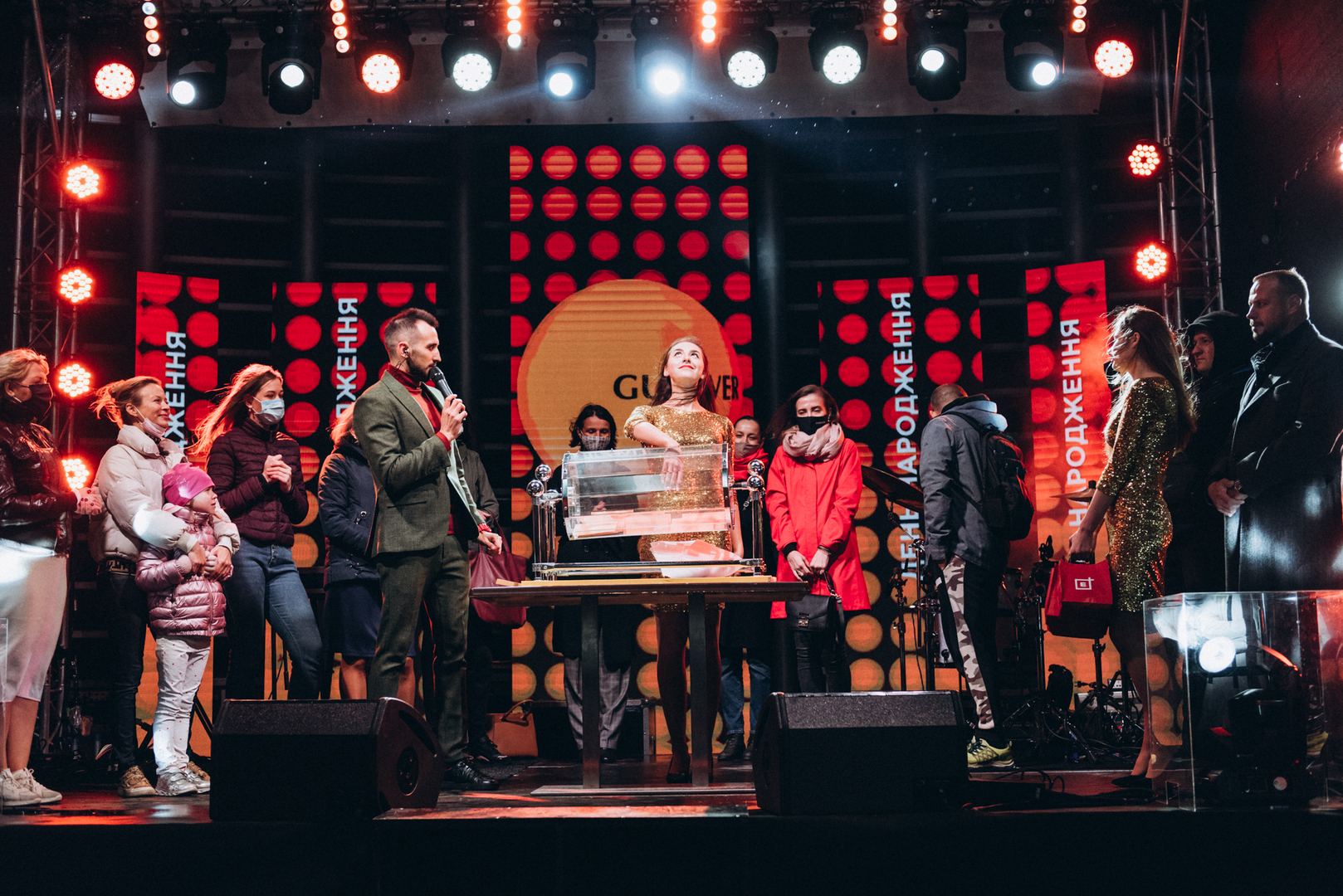 День рождения ТРЦ Gulliver — 7 лет на высоте! image-462