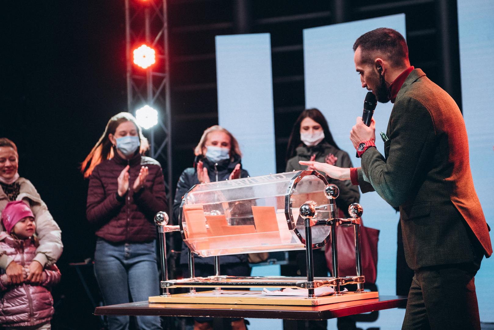 День рождения ТРЦ Gulliver — 7 лет на высоте! image-461