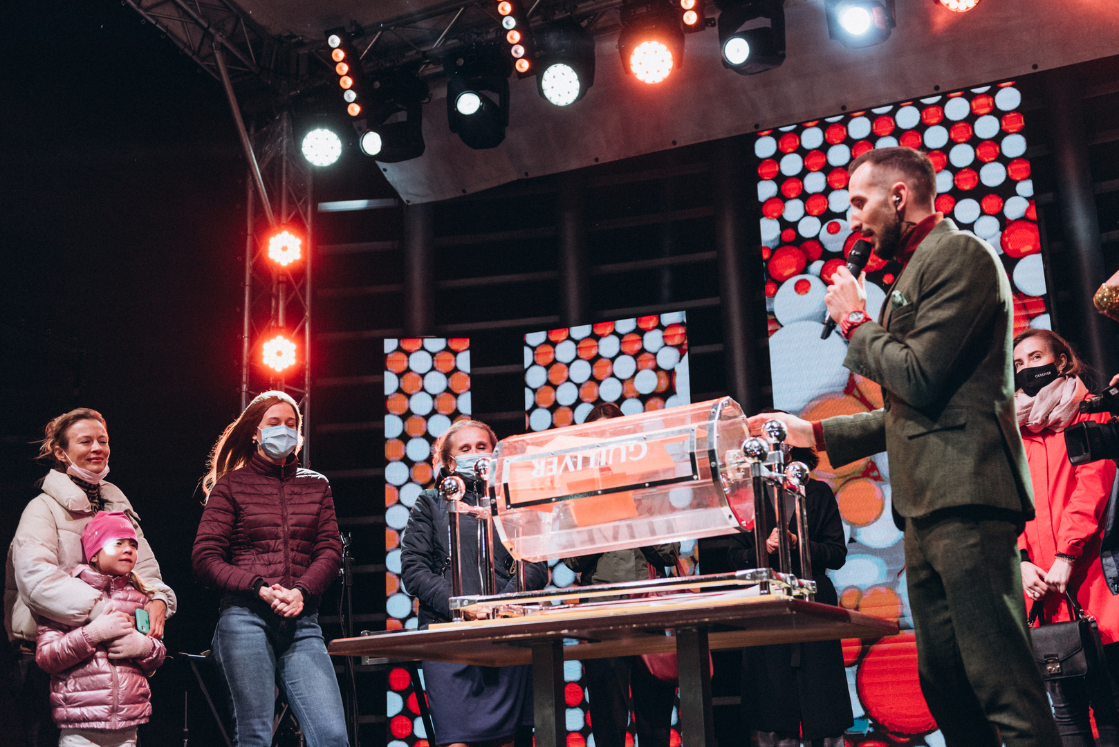 День рождения ТРЦ Gulliver — 7 лет на высоте! image-473