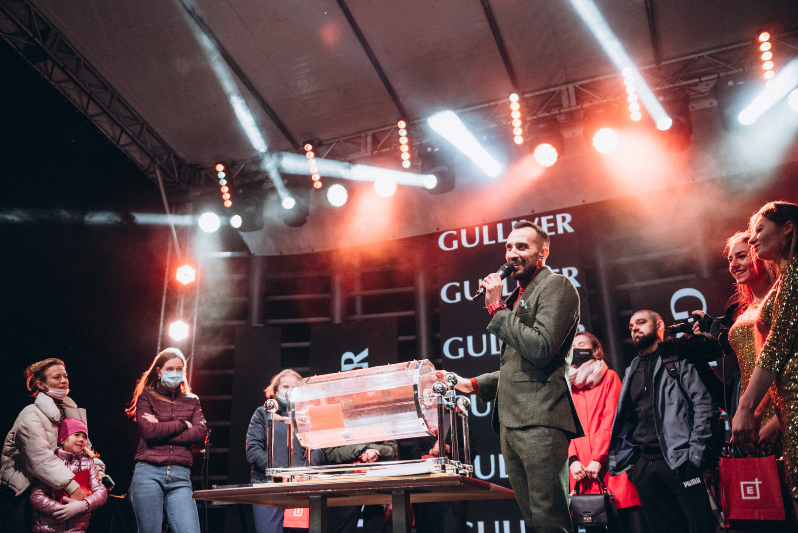 День рождения ТРЦ Gulliver — 7 лет на высоте! image-493