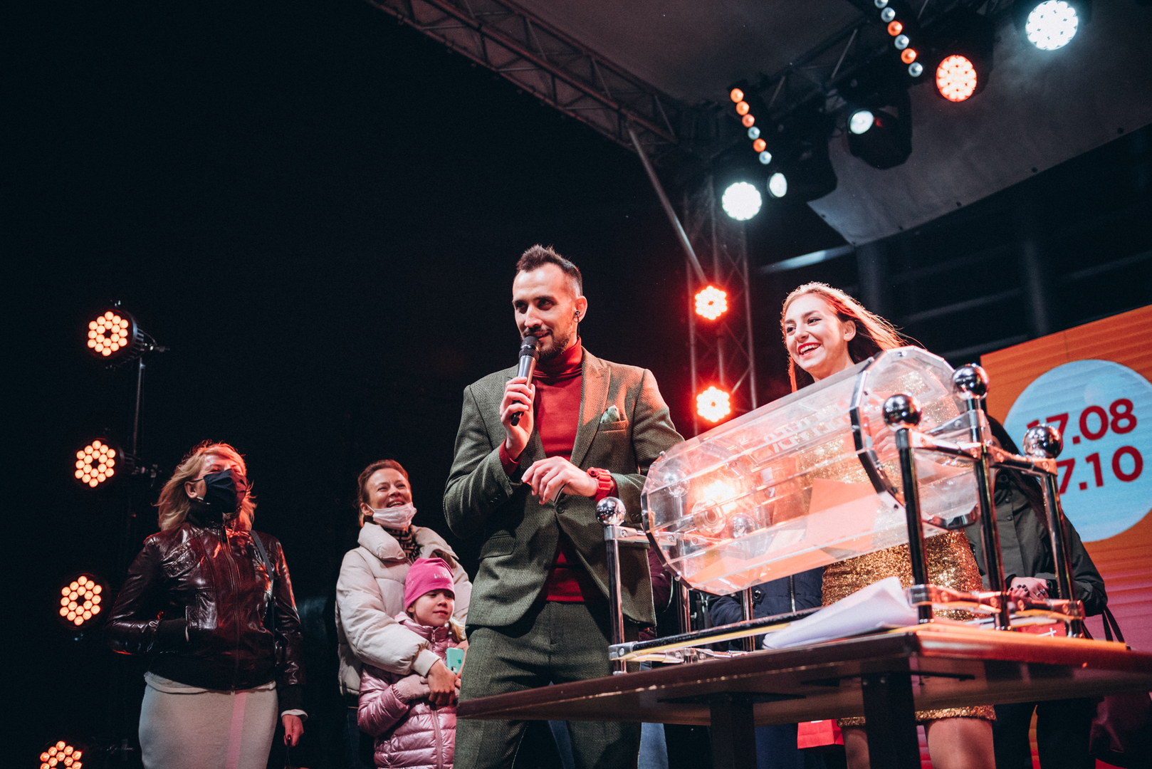 День рождения ТРЦ Gulliver — 7 лет на высоте! image-497