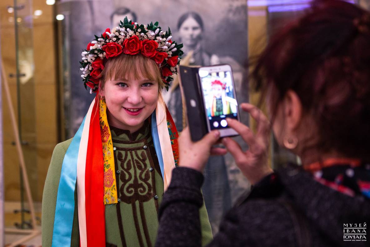 Populate in the traditional way, or As noted on the International Day of Museum Selfies in the Museum of Ivan Gonchar image-11