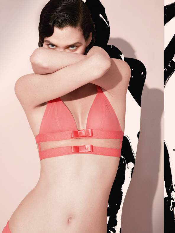 TREND OF THE YEAR: seductive lingerie in the color Living coral image-1