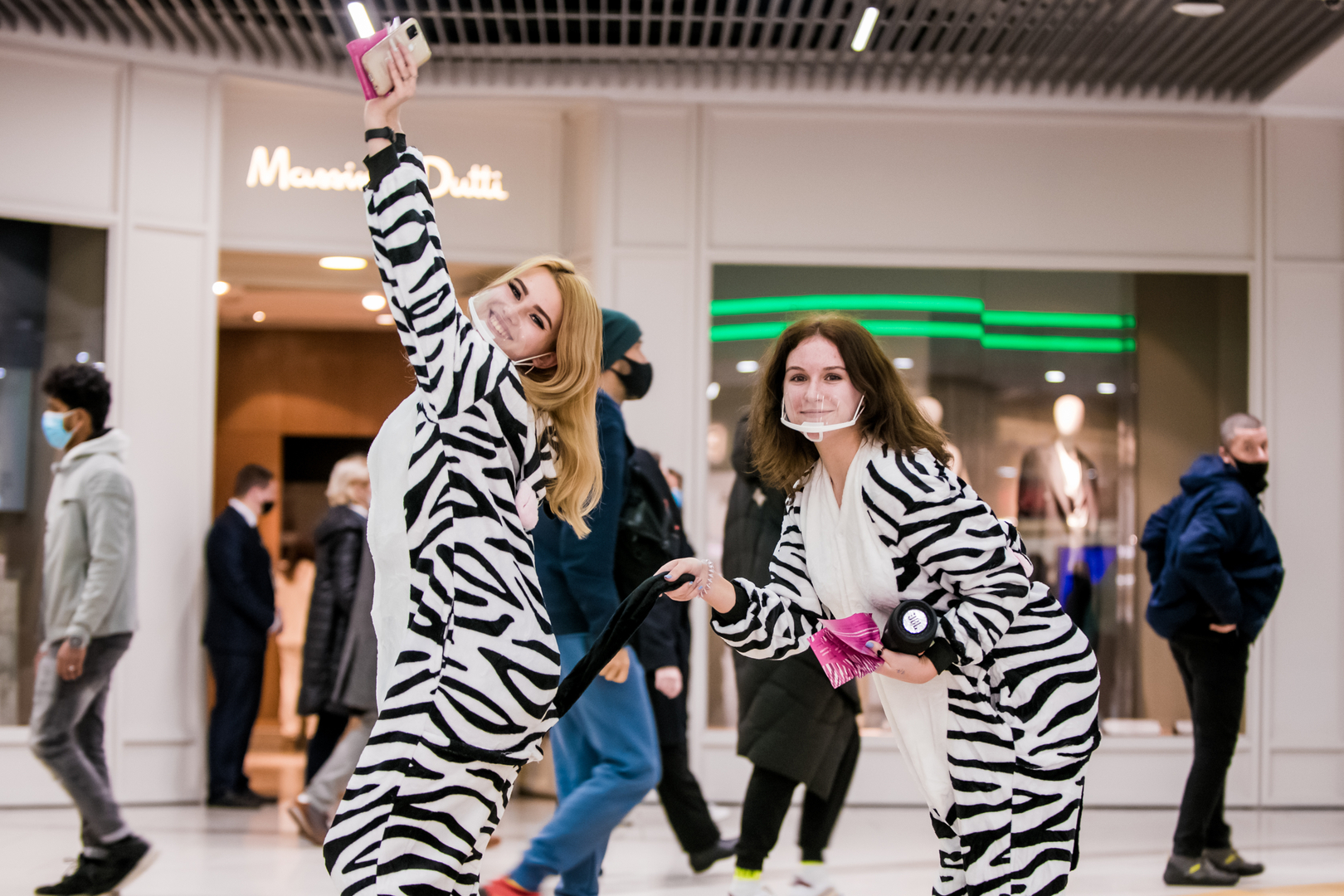 Black Friday at the Gulliver mall image-2