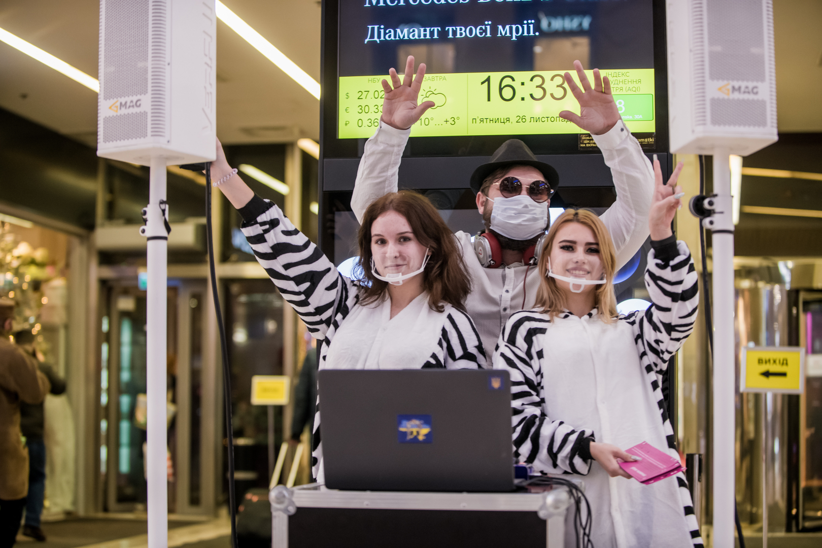 Black Friday at the Gulliver mall image-3