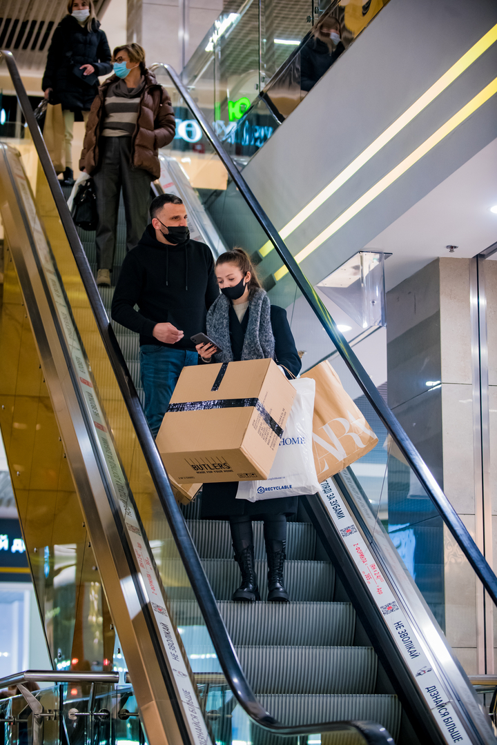 Black Friday at the Gulliver mall image-27