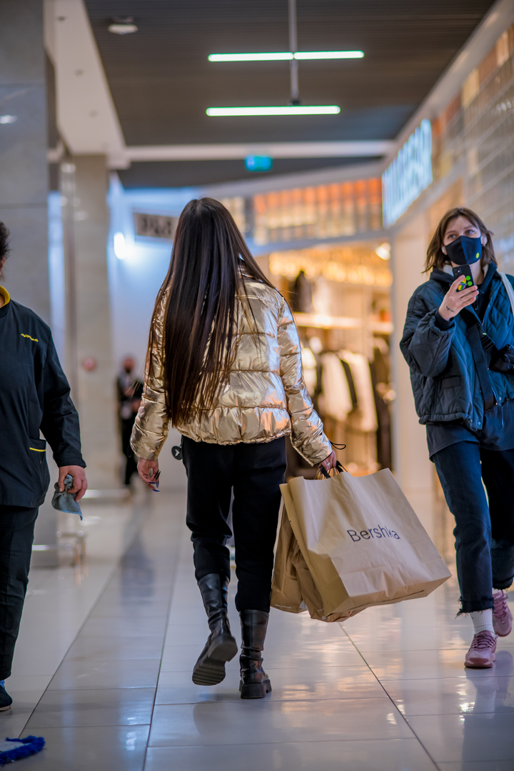 Black Friday at the Gulliver mall image-30