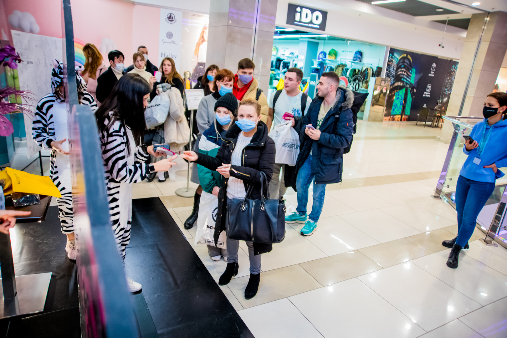 Black Friday at the Gulliver mall image-31