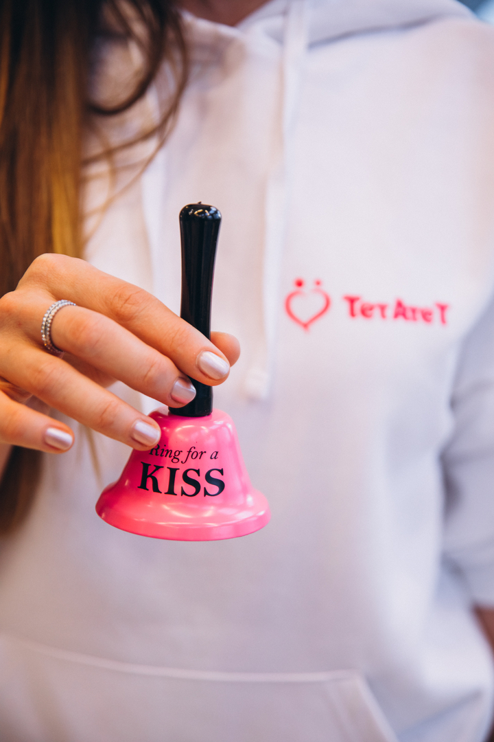 Love is Gulliver image-14