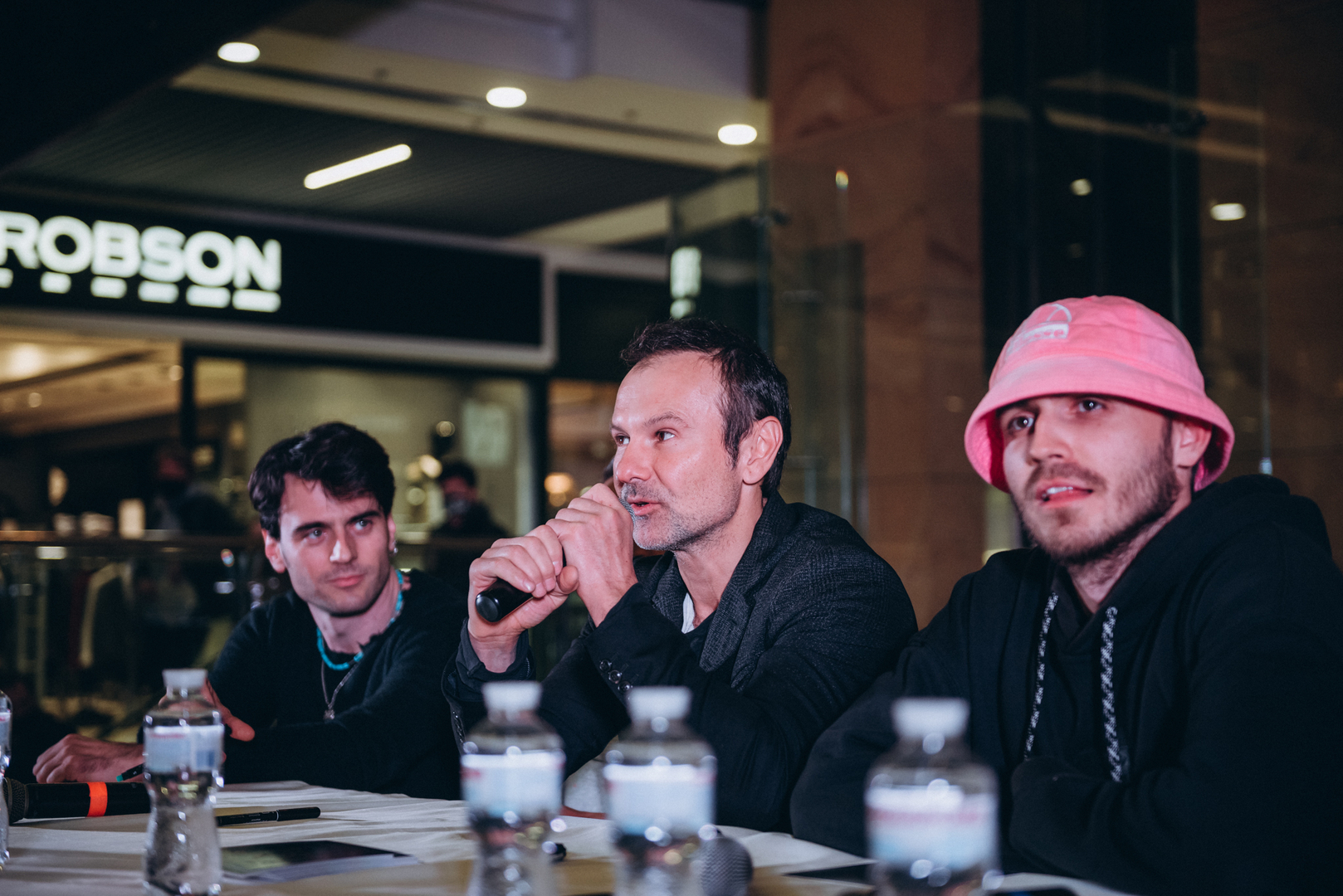 An autograph session of the Okean Elzy and Kalush image-2