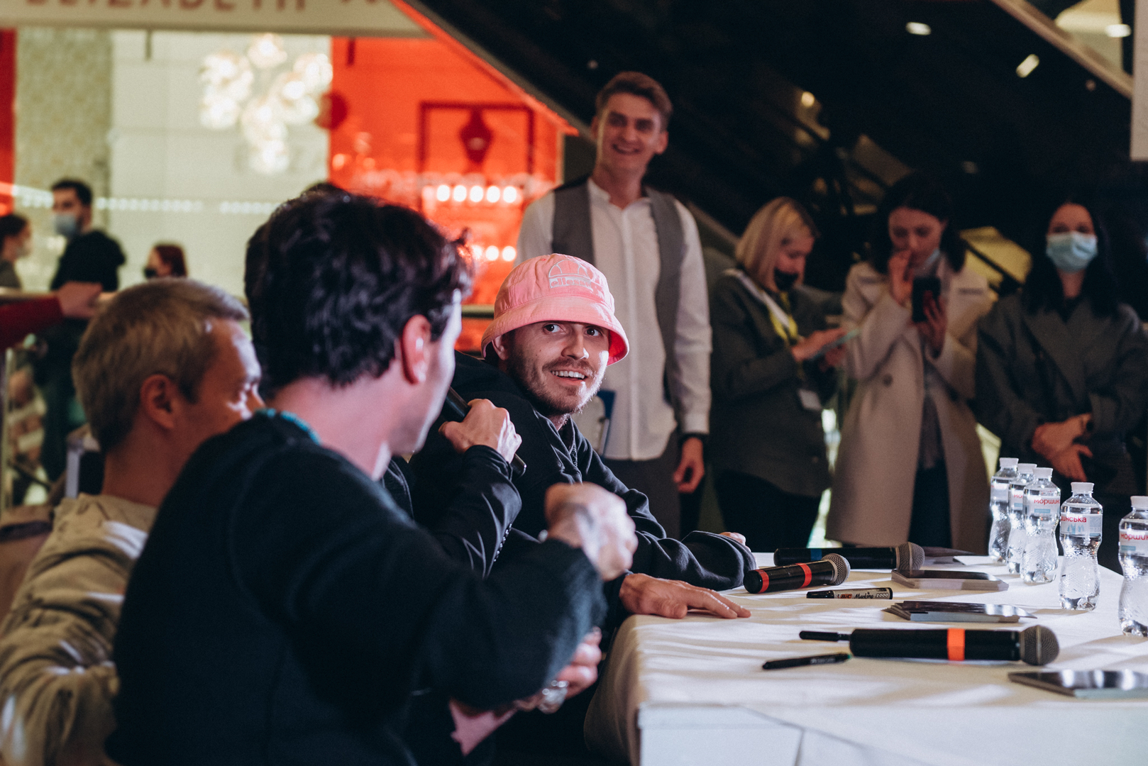 An autograph session of the Okean Elzy and Kalush image-7