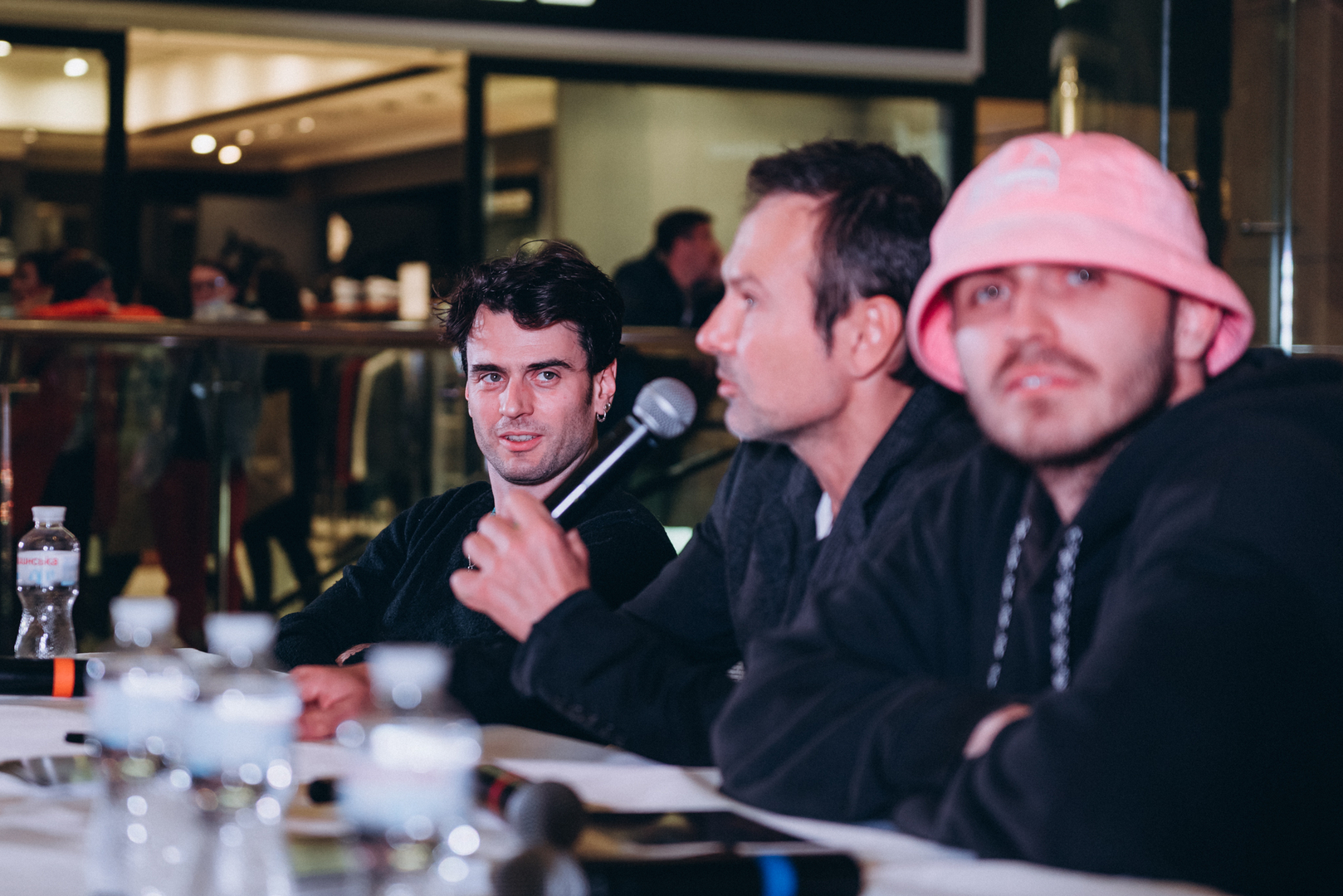 An autograph session of the Okean Elzy and Kalush image-10