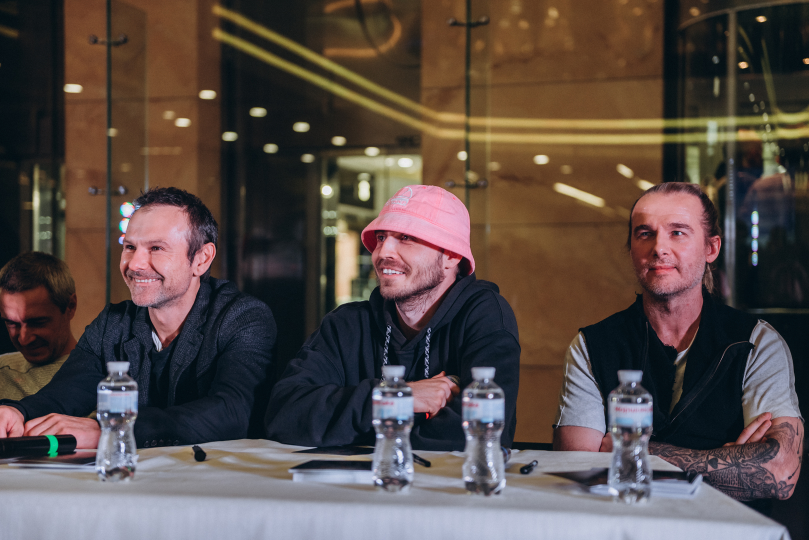An autograph session of the Okean Elzy and Kalush image-20