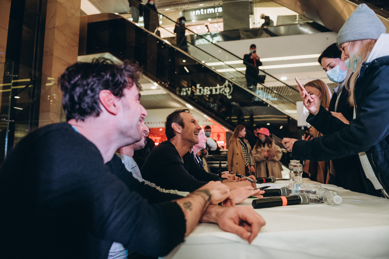 An autograph session of the Okean Elzy and Kalush image-33