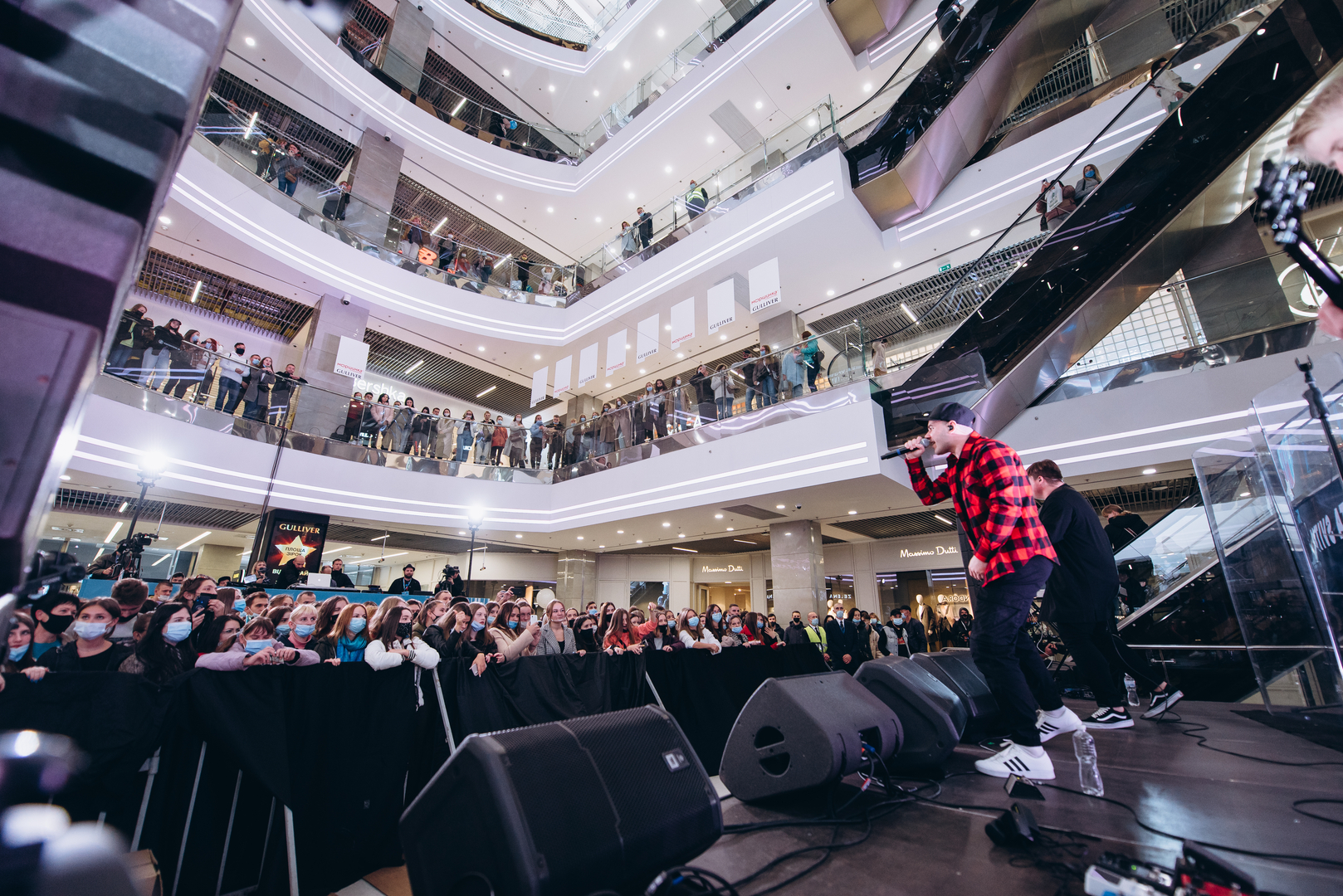 Gulliver&#039;s 8th Birthday is Just Space! image-44