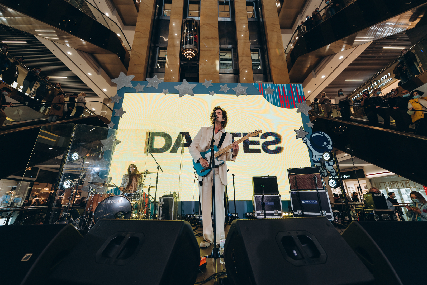 Gulliver&#039;s 8th Birthday is Just Space! image-48