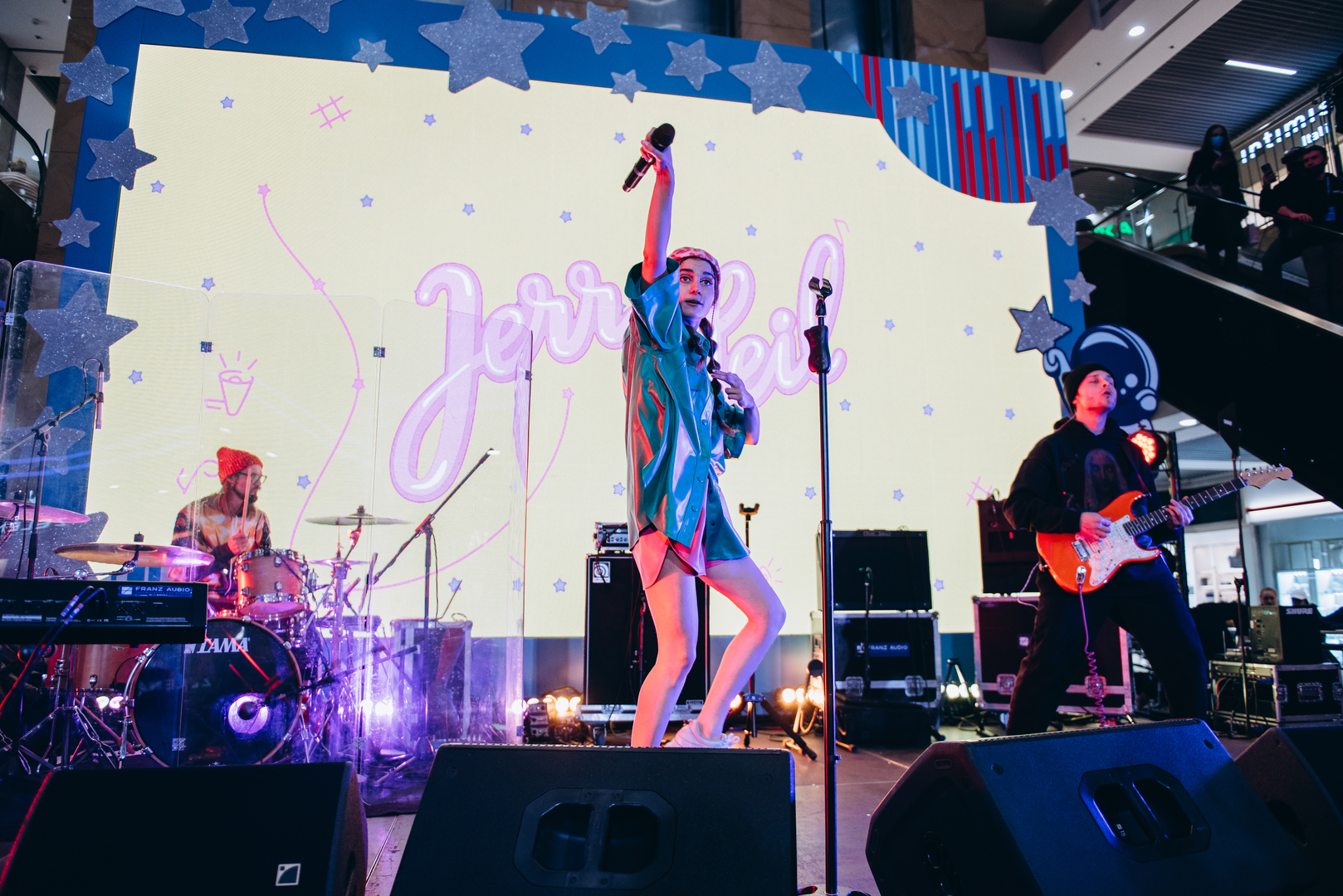 Gulliver&#039;s 8th Birthday is Just Space! image-76