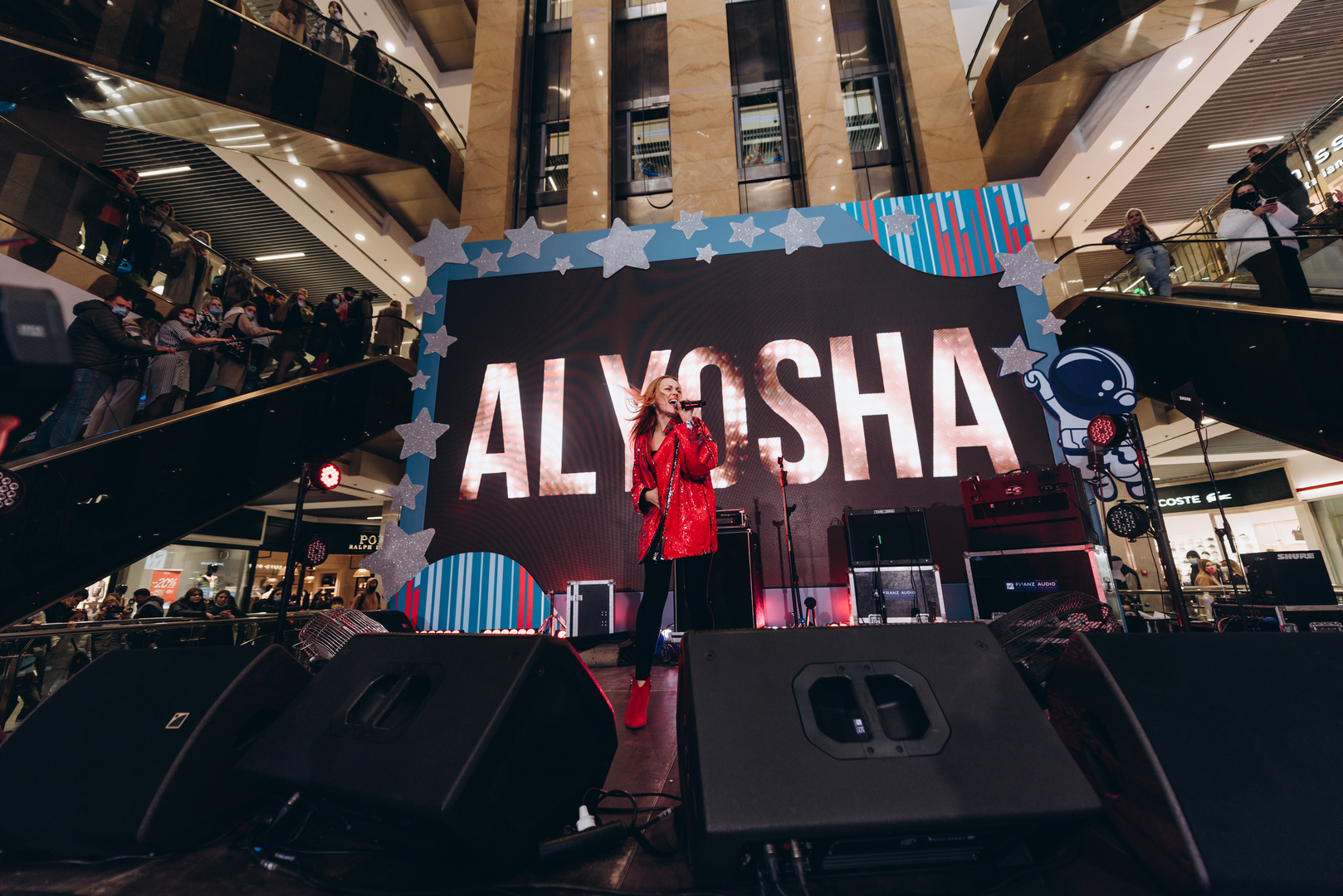 Gulliver&#039;s 8th Birthday is Just Space! image-82