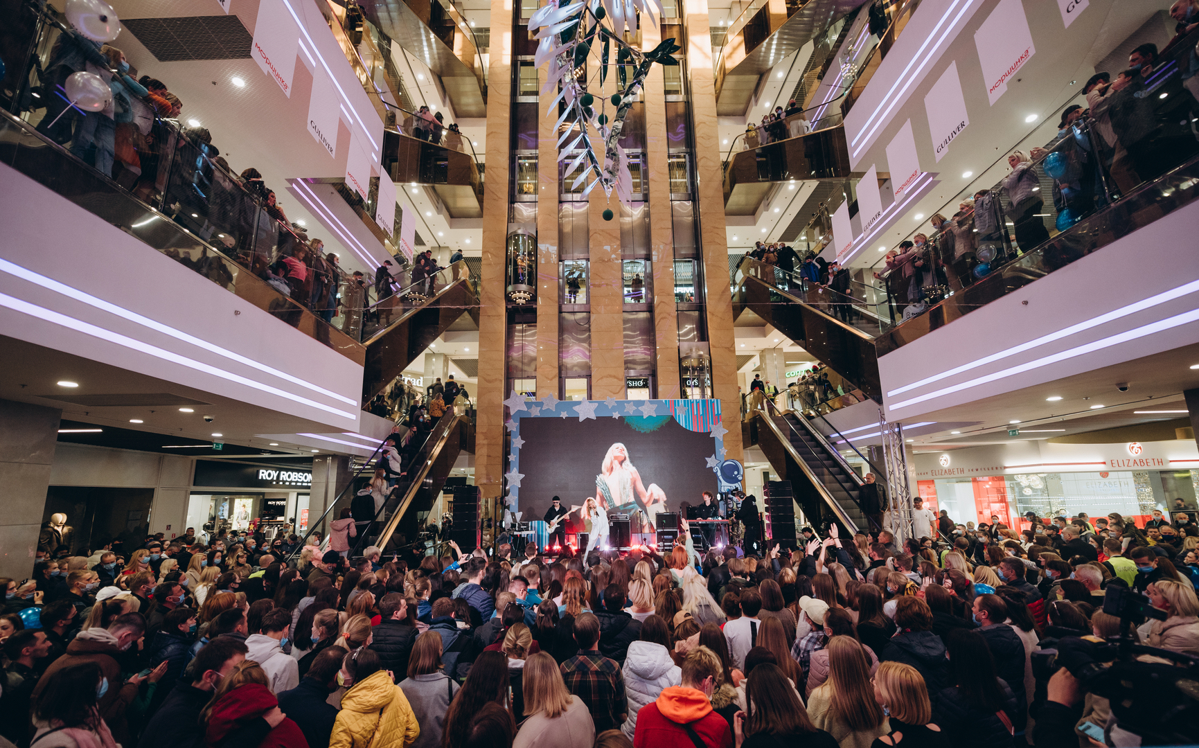 Gulliver&#039;s 8th Birthday is Just Space! image-104