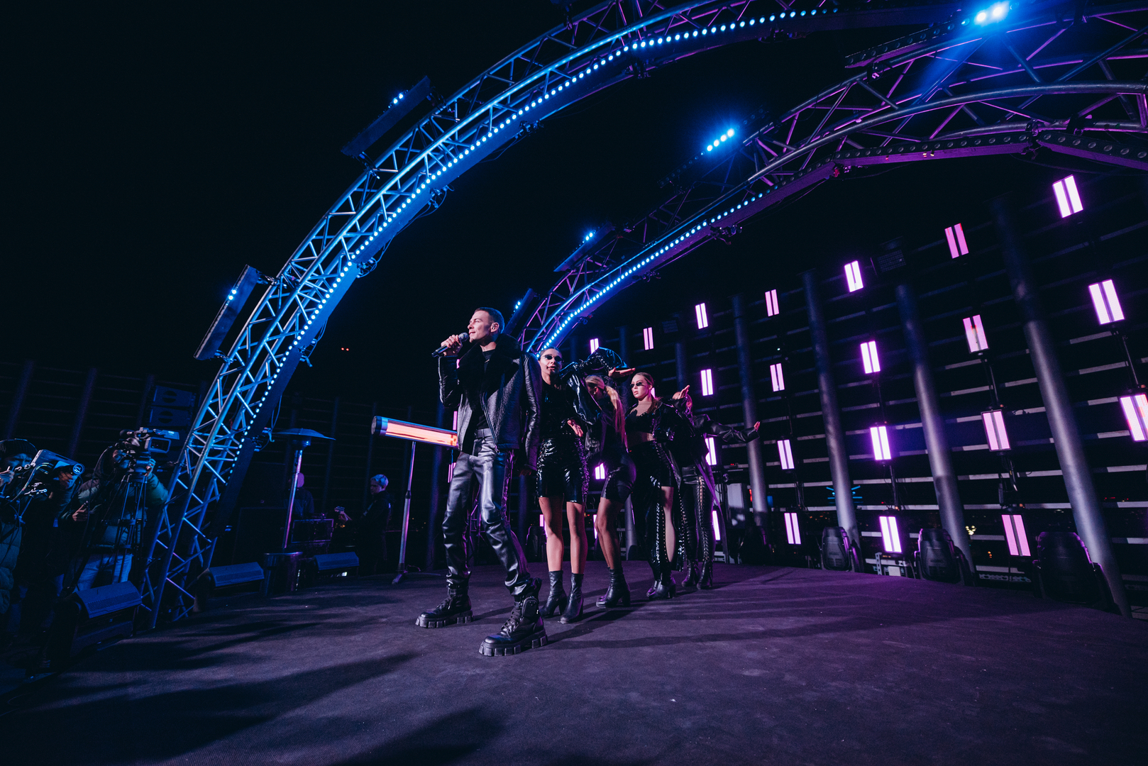 Gulliver&#039;s 8th Birthday is Just Space! image-145