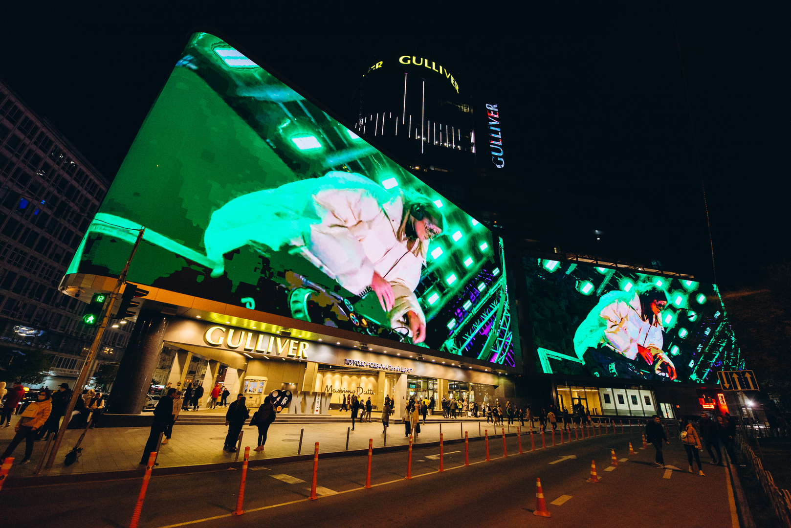 Gulliver&#039;s 8th Birthday is Just Space! image-180