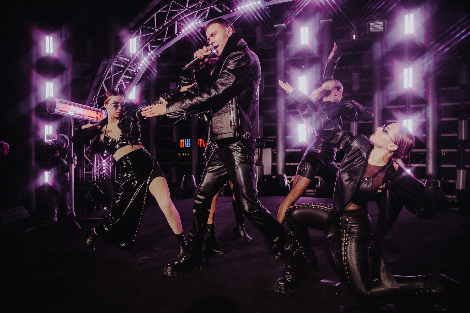 Gulliver&#039;s 8th Birthday is Just Space! image-192