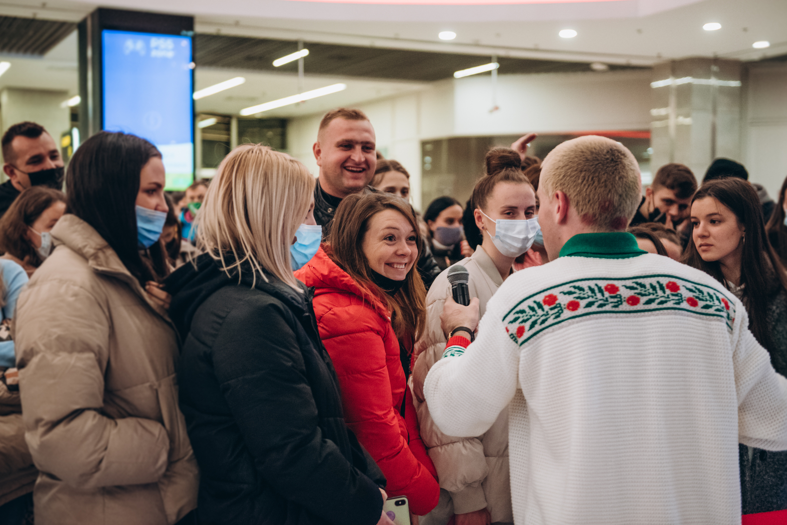 Автограф сессия с WELLBOY в Gulliver! image-4