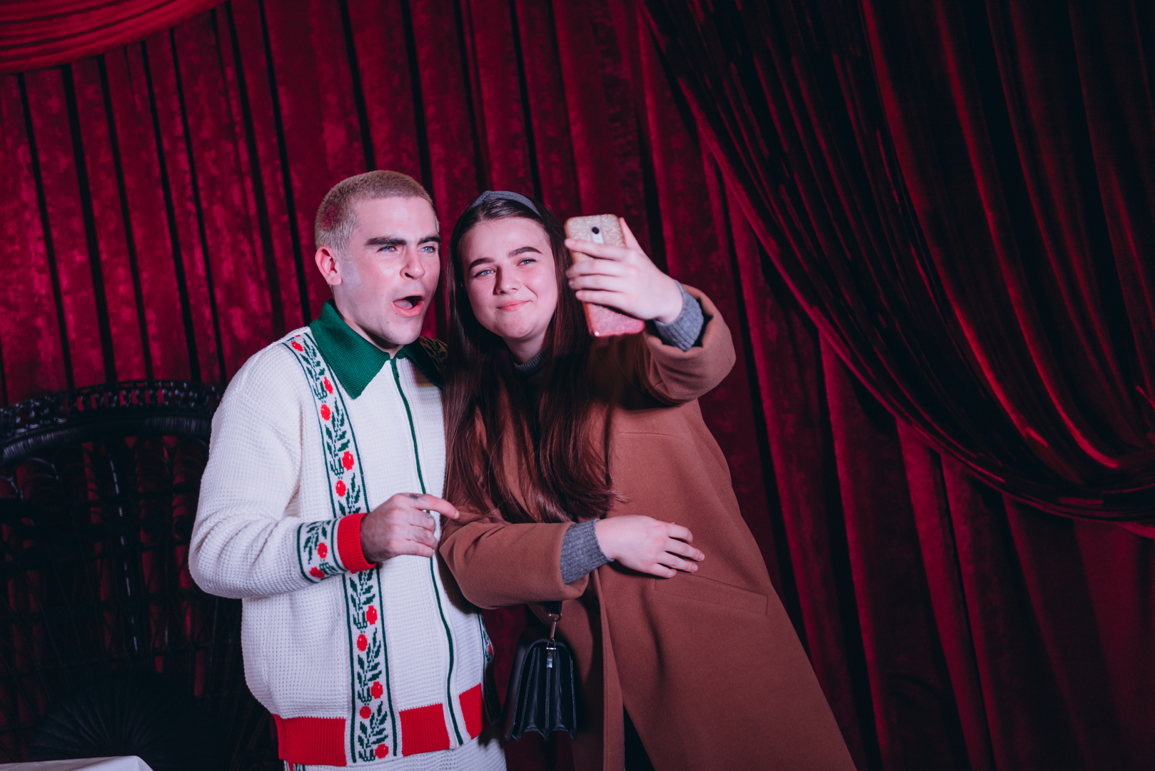 Автограф сессия с WELLBOY в Gulliver! image-18