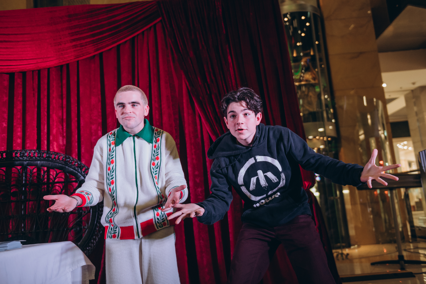 Автограф сессия с WELLBOY в Gulliver! image-20