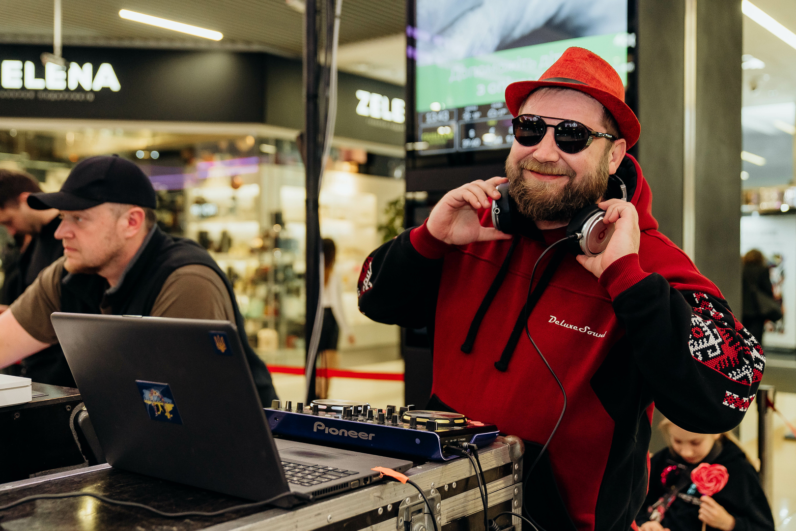 Зірковий весняний концерт  image-8