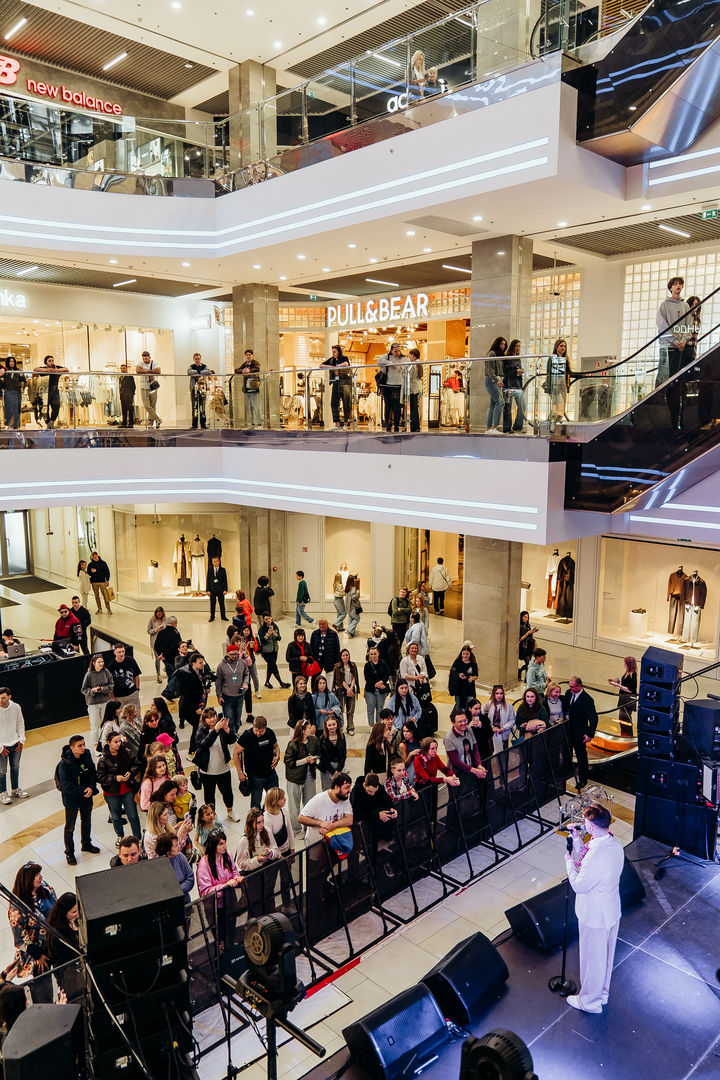 Зірковий весняний концерт  image-86