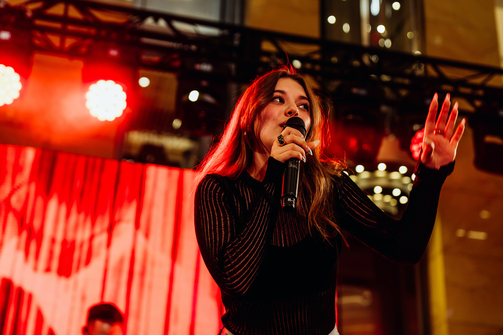 Зірковий весняний концерт  image-123