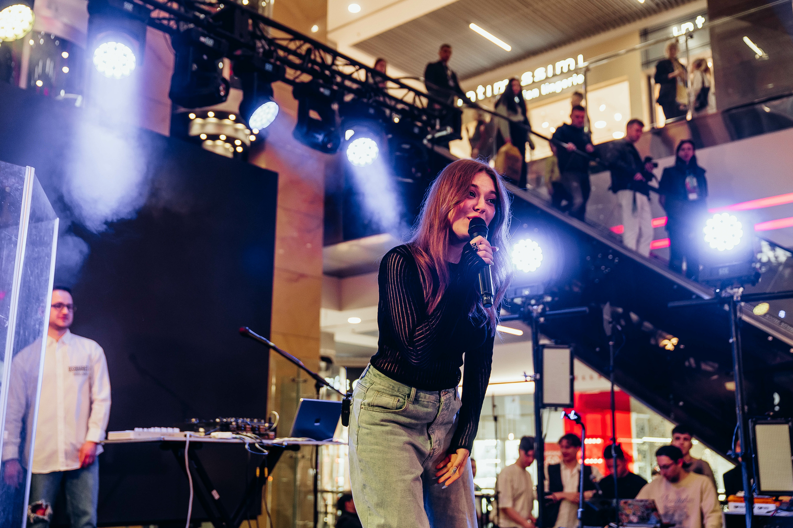 Зірковий весняний концерт  image-126