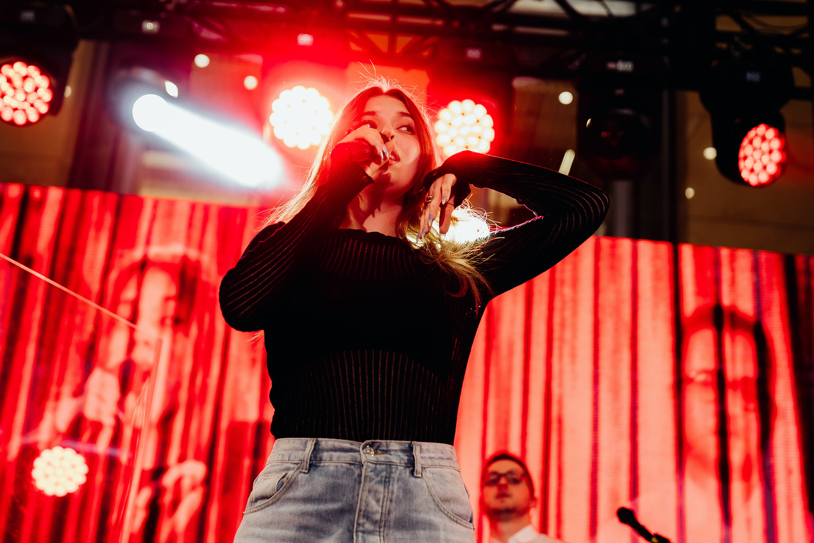 Зірковий весняний концерт  image-131