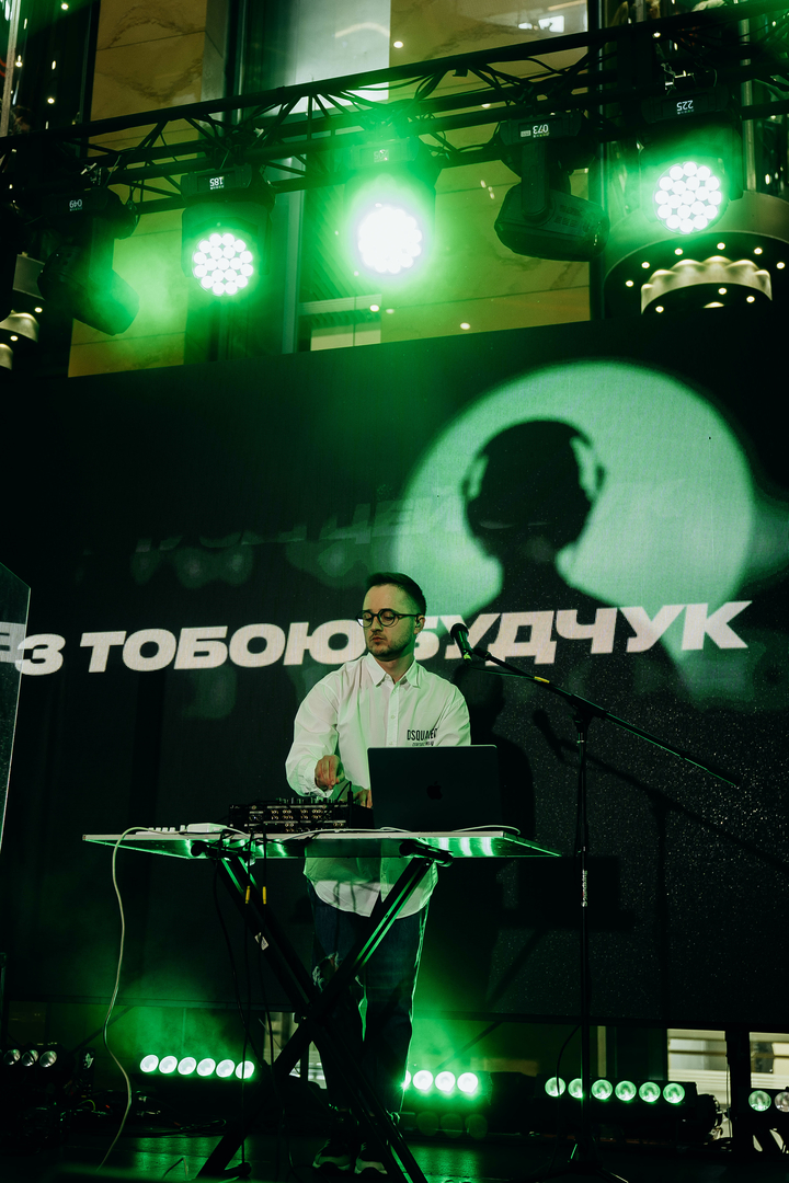 Зірковий весняний концерт  image-146