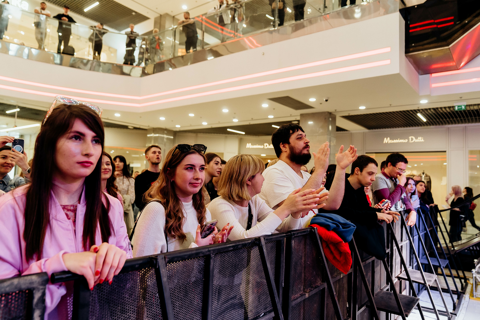 Зірковий весняний концерт  image-166