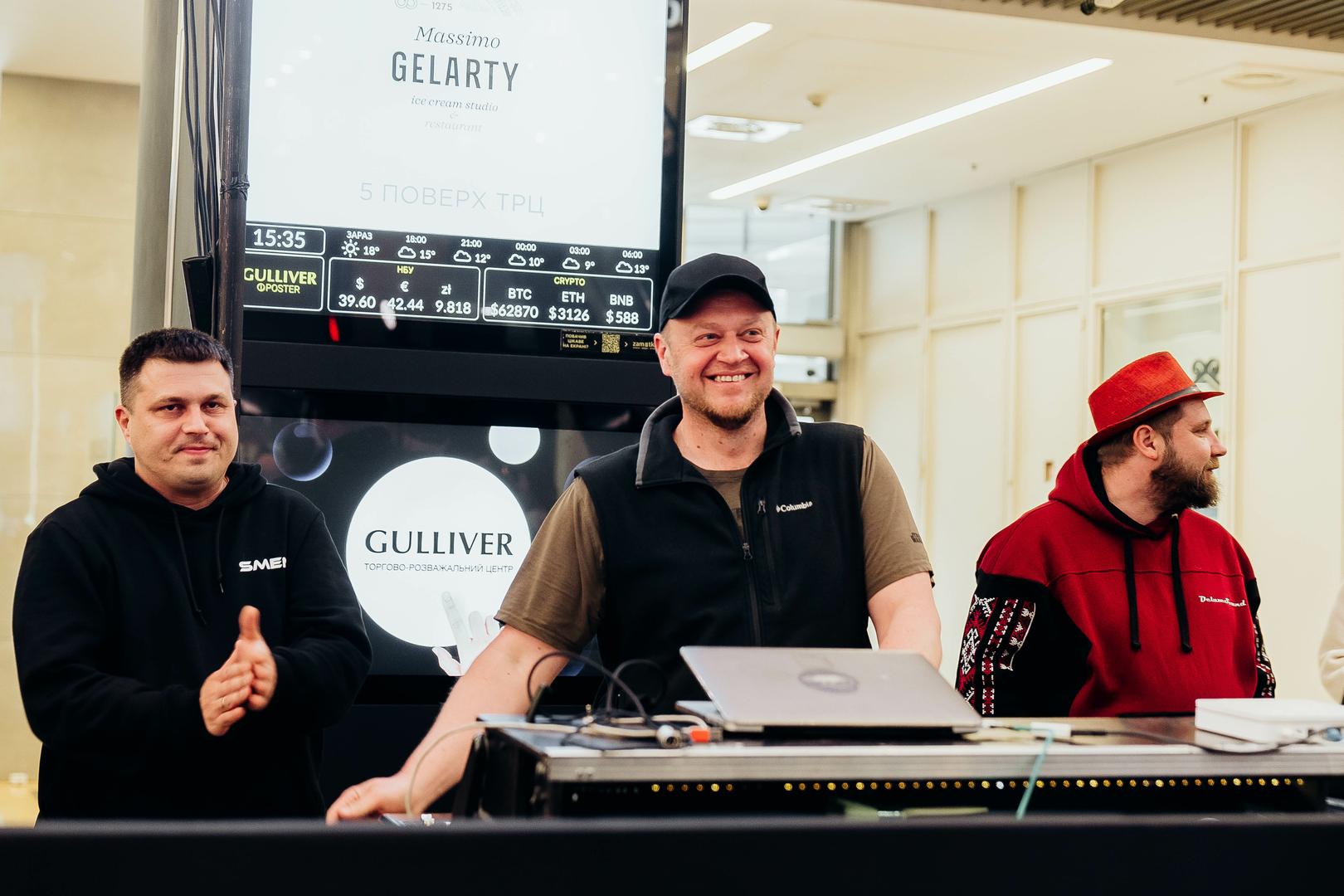 Зірковий весняний концерт  image-179