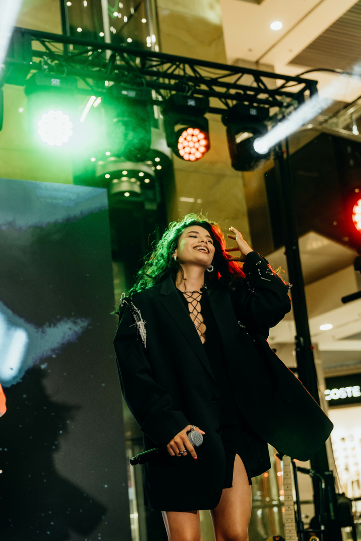 Зірковий весняний концерт  image-208