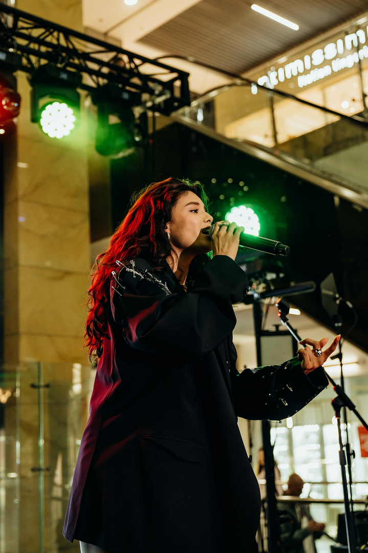 Зірковий весняний концерт  image-209