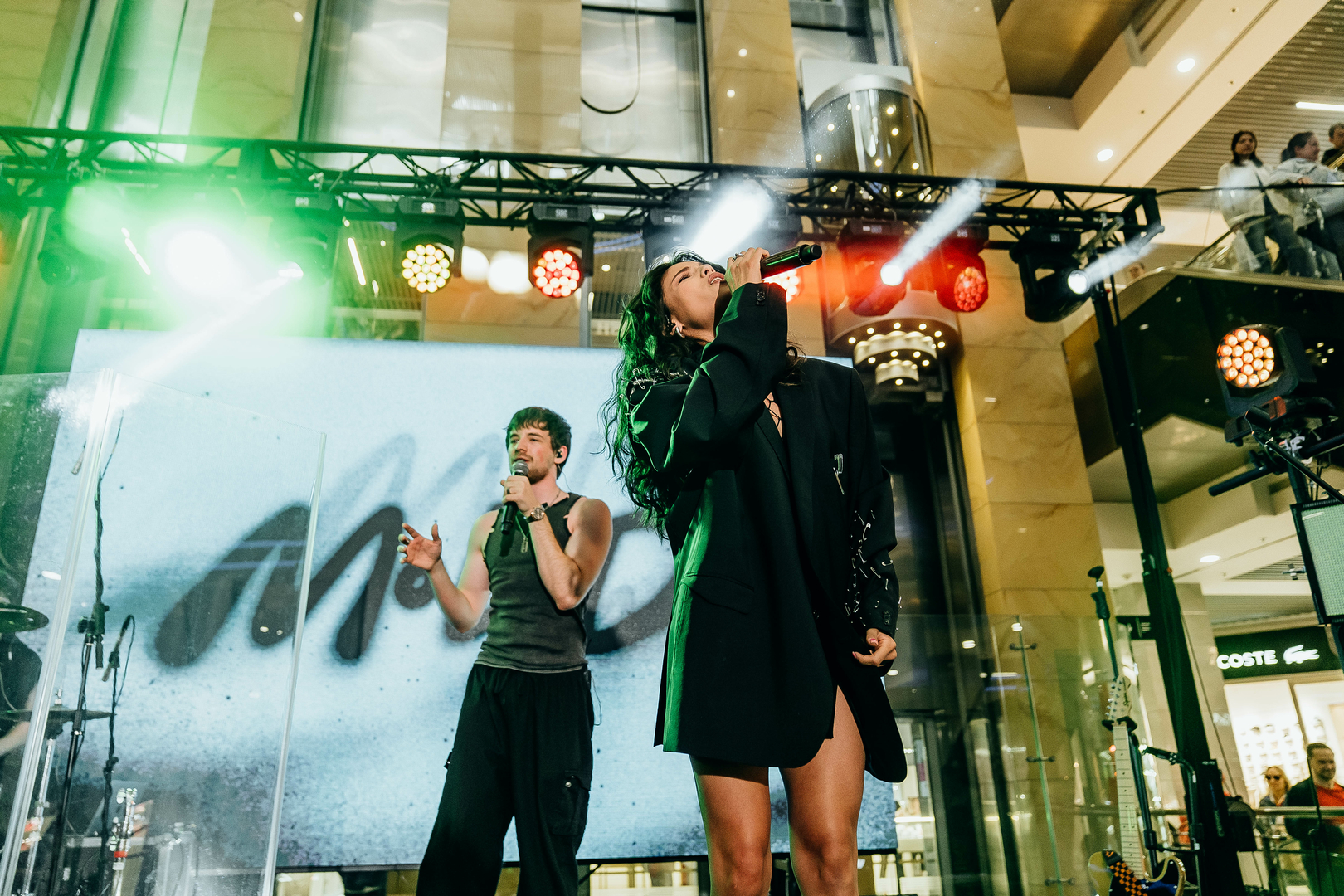 Зірковий весняний концерт  image-218