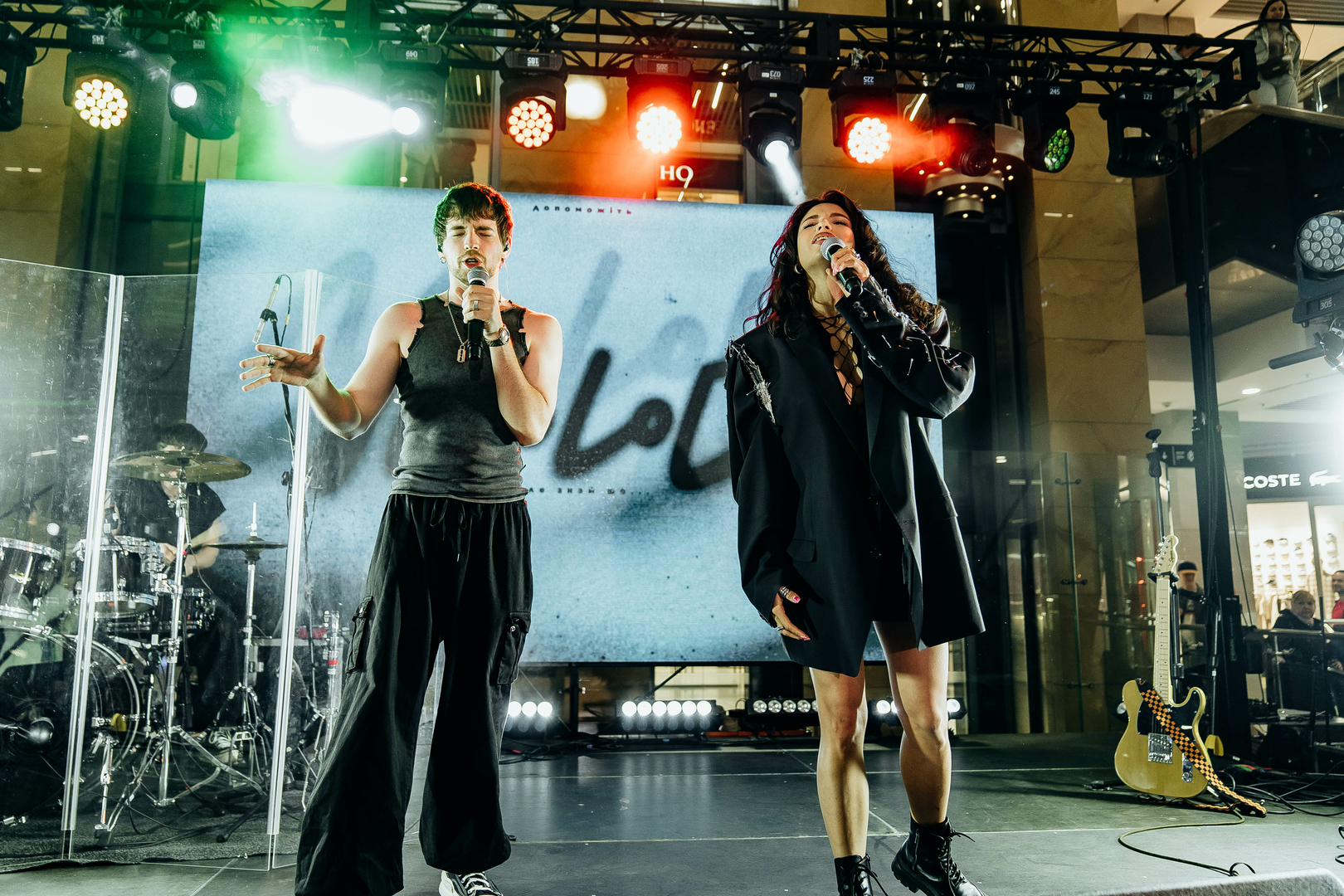 Зірковий весняний концерт  image-219