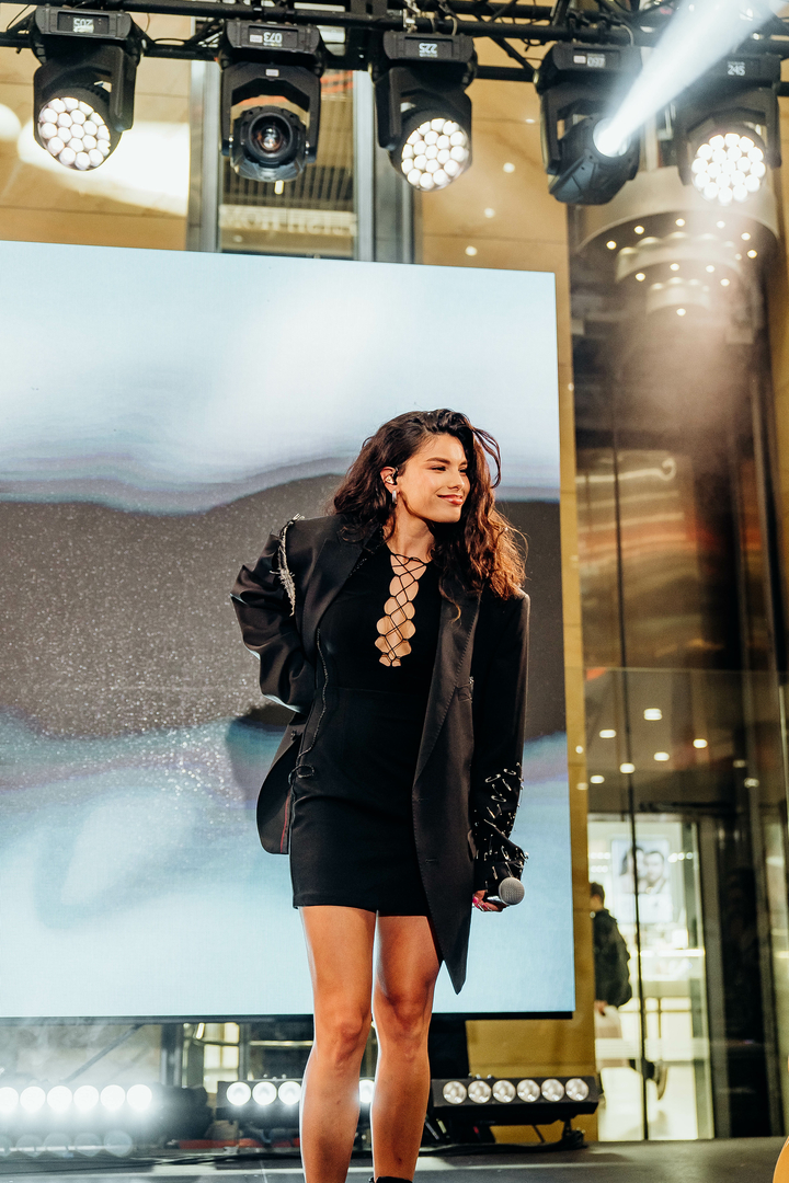 Зірковий весняний концерт  image-223