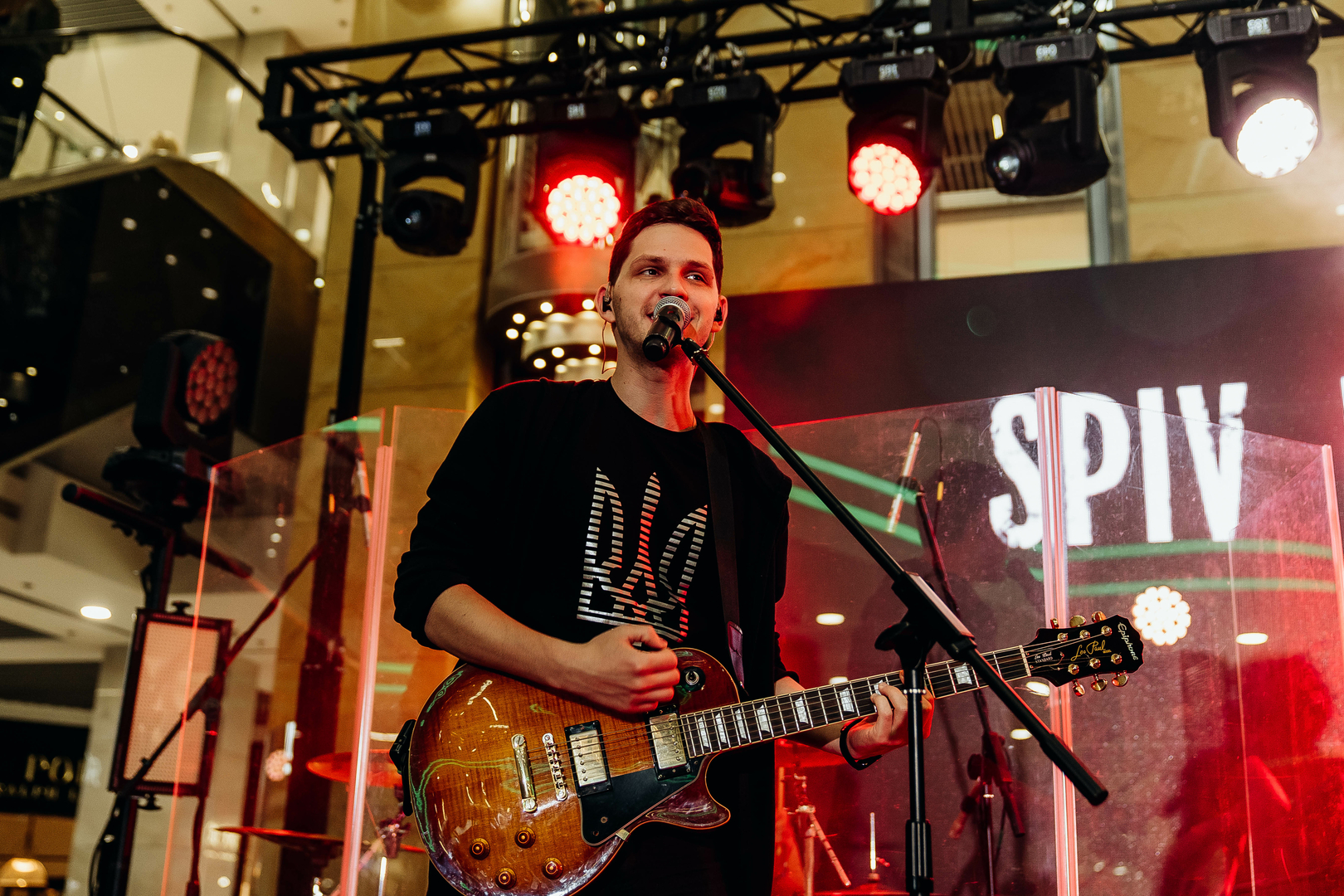 Зірковий весняний концерт  image-238