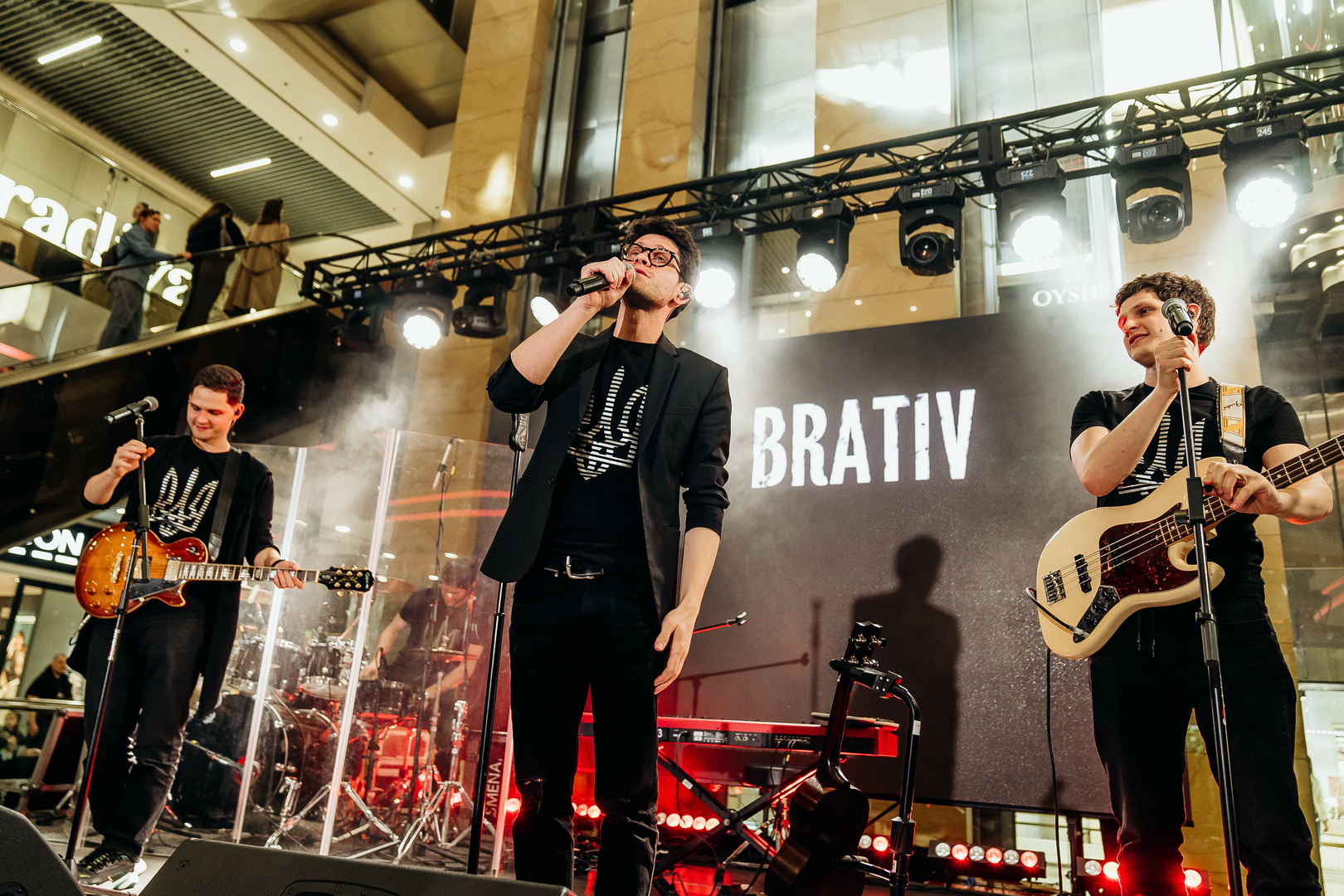 Зірковий весняний концерт  image-251