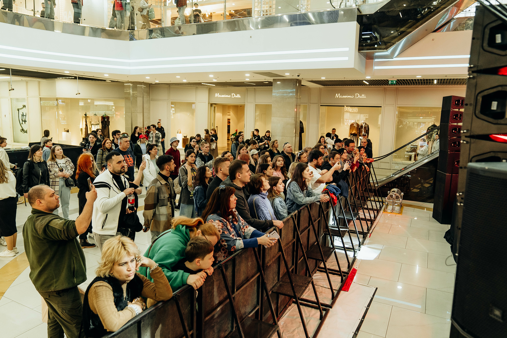 Зірковий весняний концерт  image-253