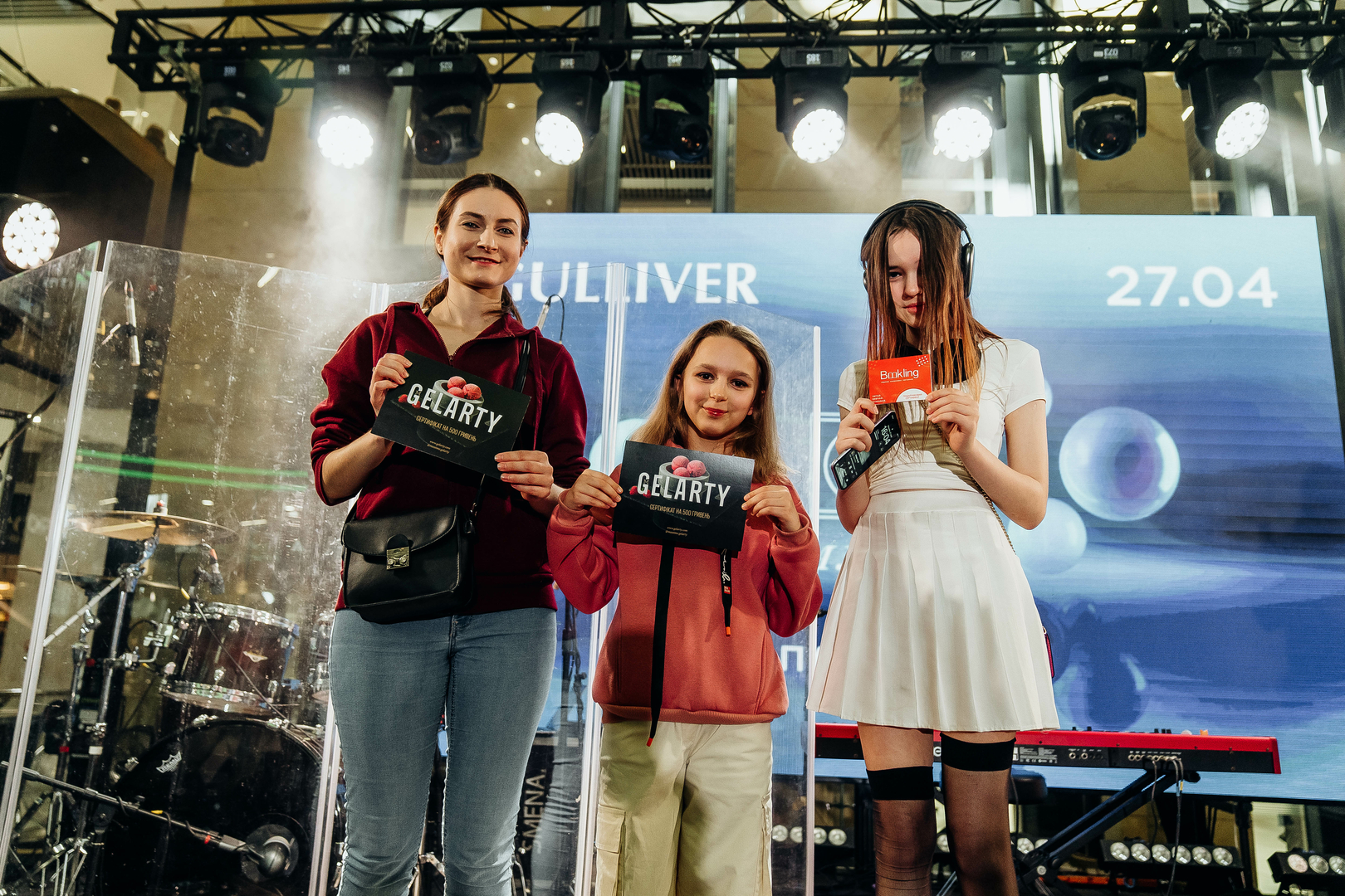 Зірковий весняний концерт  image-256