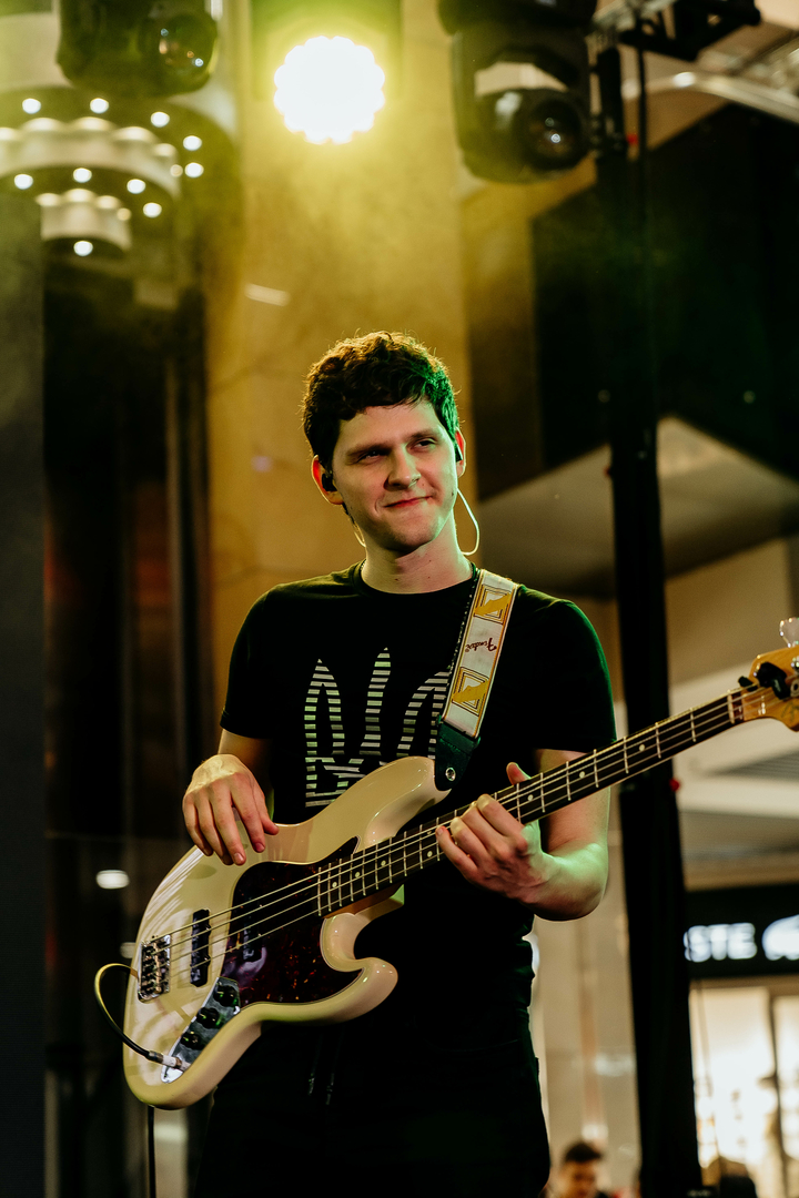 Зірковий весняний концерт  image-262