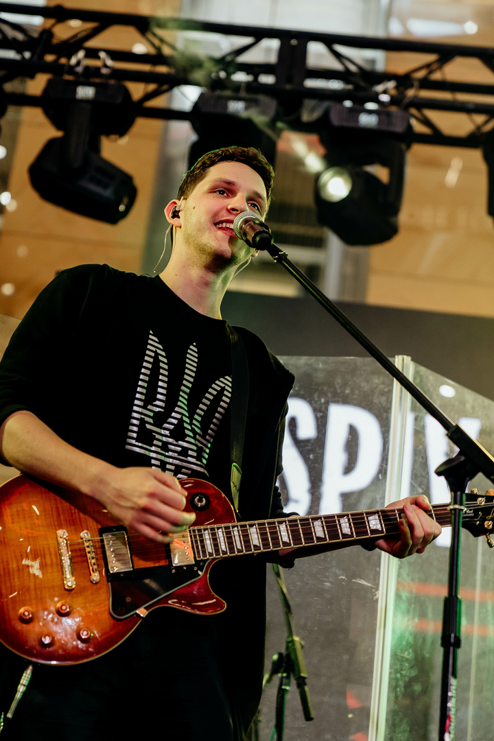 Зірковий весняний концерт  image-265