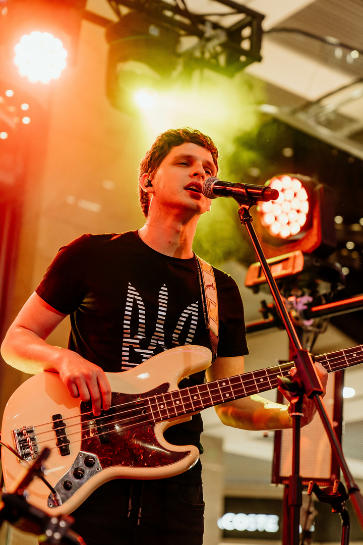 Зірковий весняний концерт  image-269