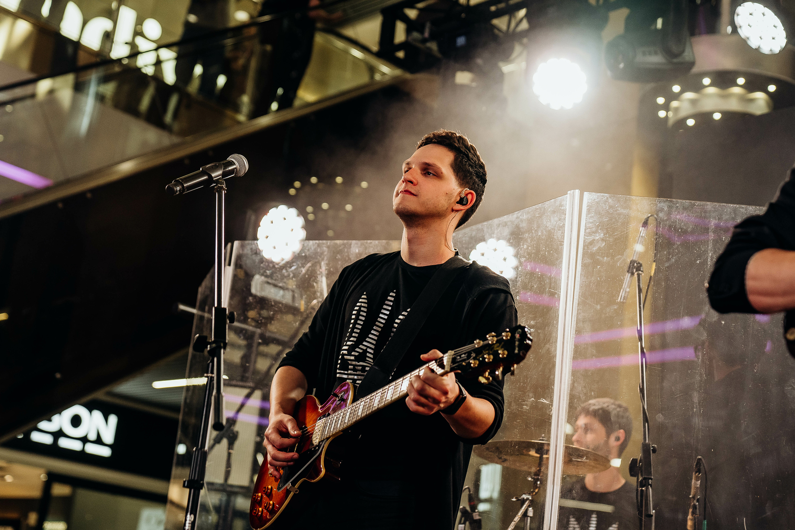 Зірковий весняний концерт  image-272